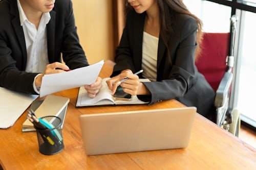 How a Wrongful Termination Lawyer in Dallas Builds a Strong Case for Employees